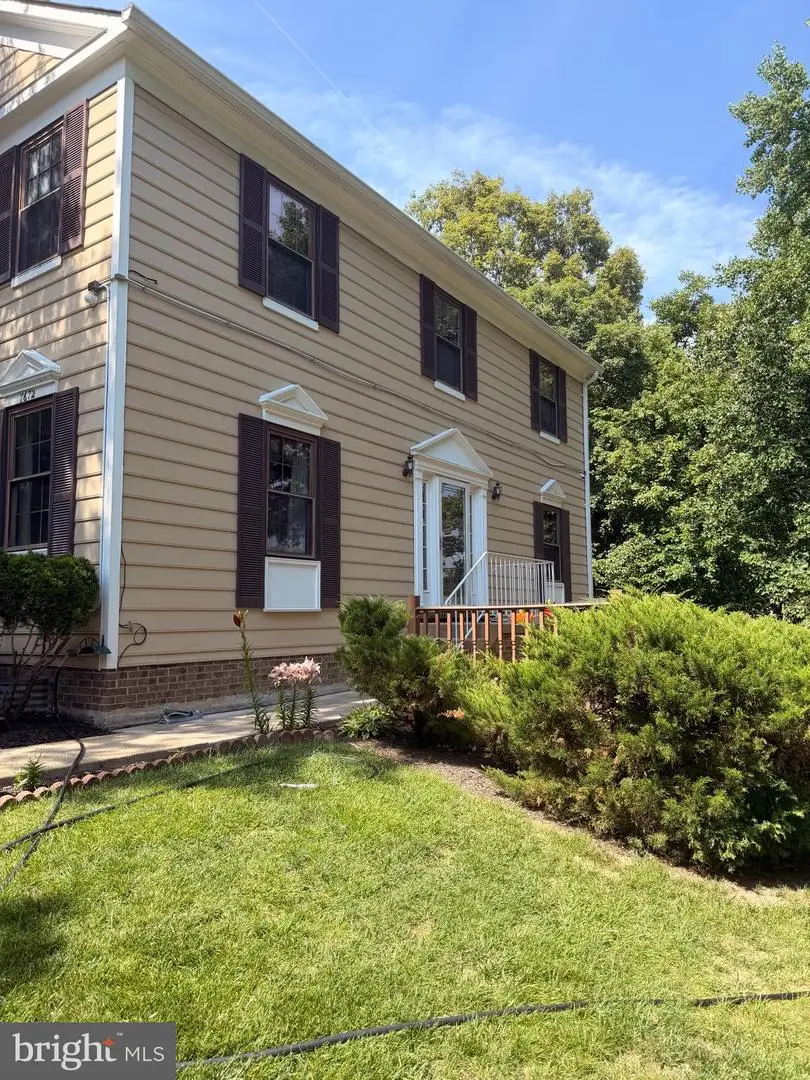 7672 Southern Oak Dr, Springfield, VA 22153 - #1