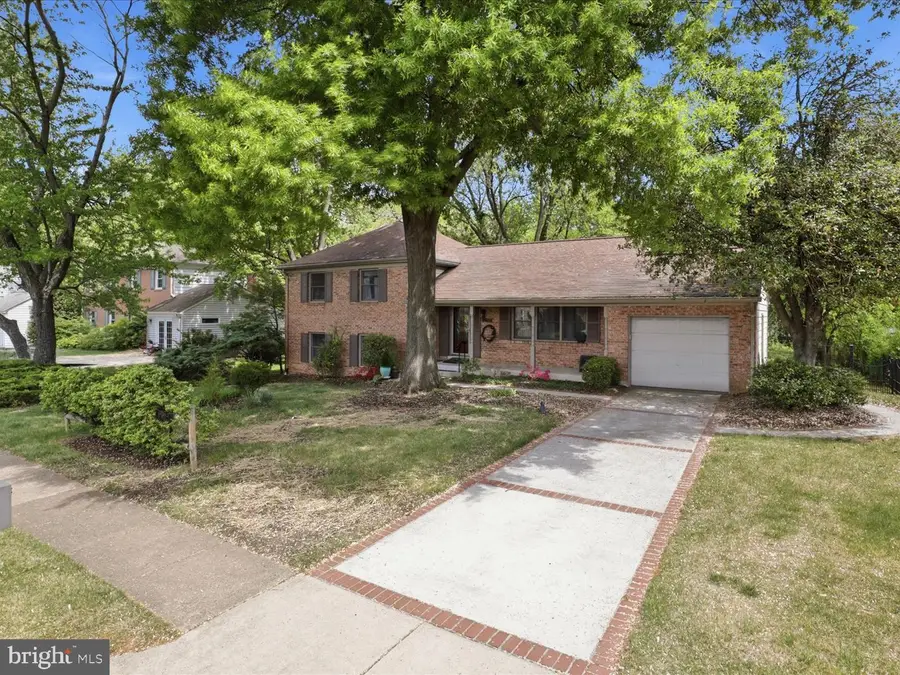 6109 Tammy Dr, Alexandria, VA 22310 - #2