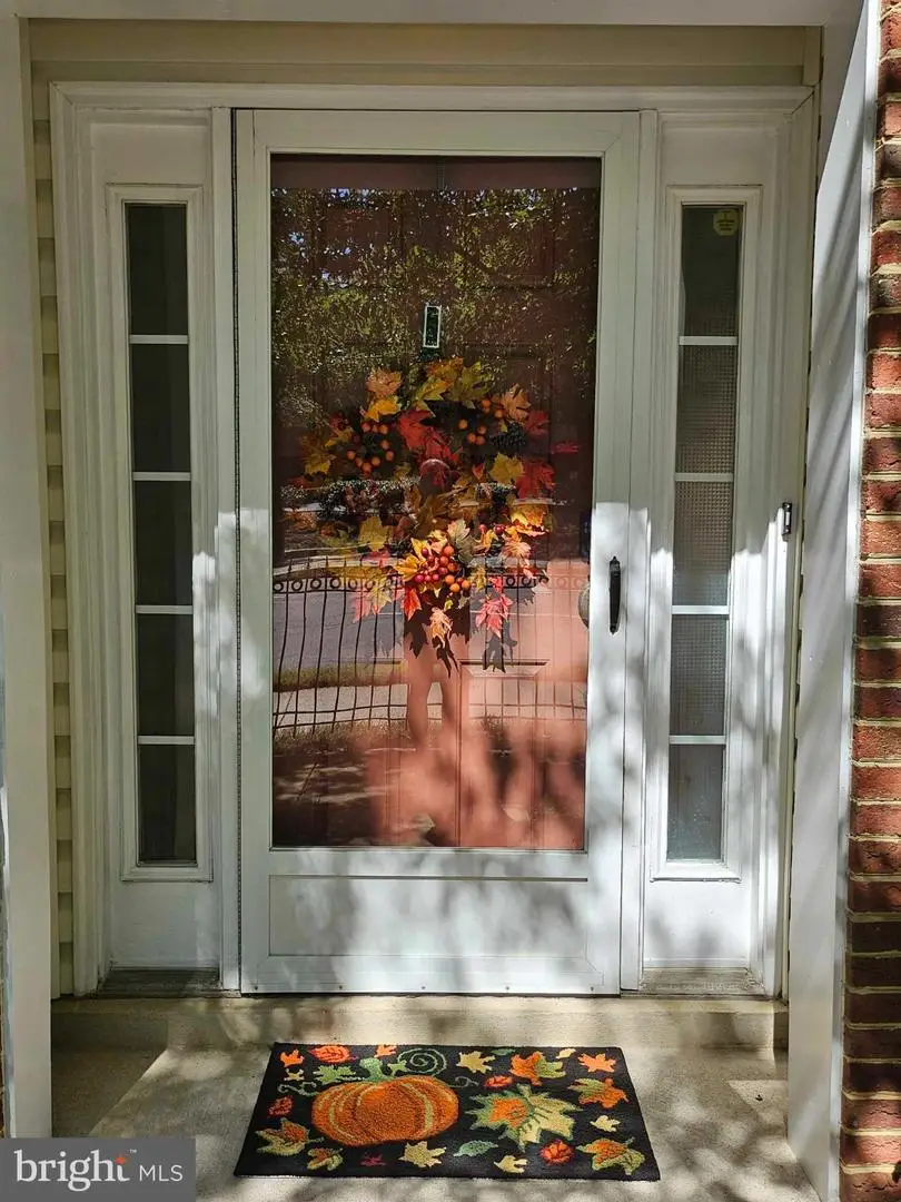 2334 Huntington Station Ct, Alexandria, VA 22303 - #2