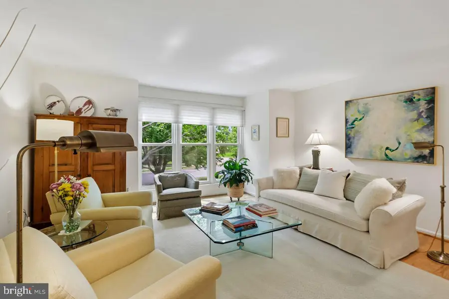 11333 Orchard Ln, Reston, VA 20190 - #2