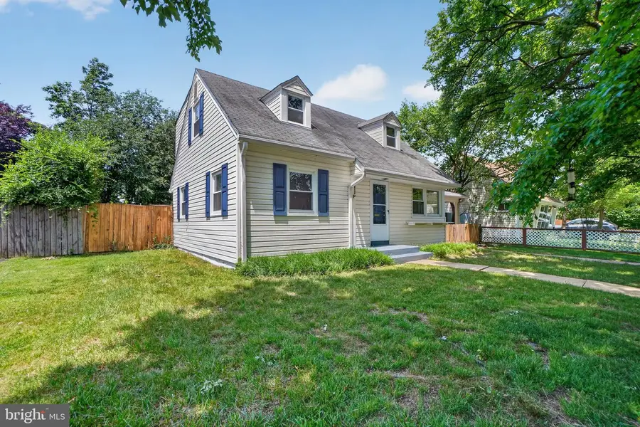 6410 Cavalier Dr, Alexandria, VA 22307 - #2