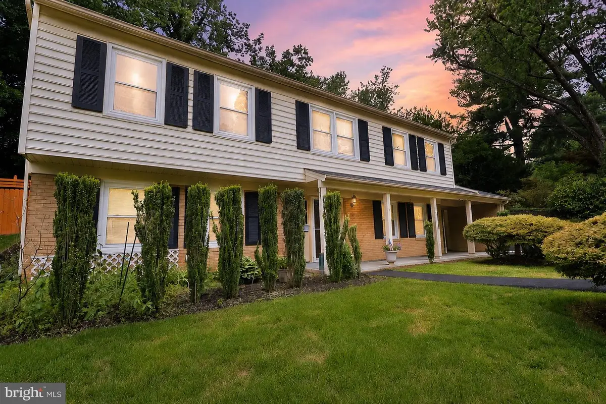 8418 Stone Gate Dr, Annandale, VA 22003 - #1
