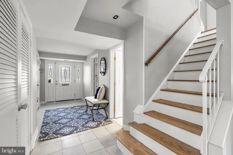 7927 Central Park Cir, Alexandria, VA 22309 - #3