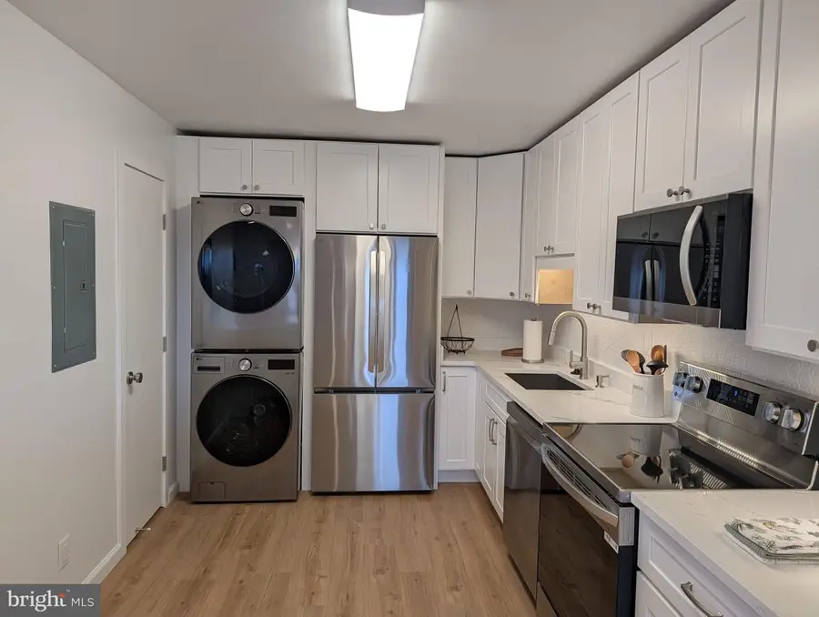 8340 Greensboro Dr #509, McLean, VA 22102 - #2