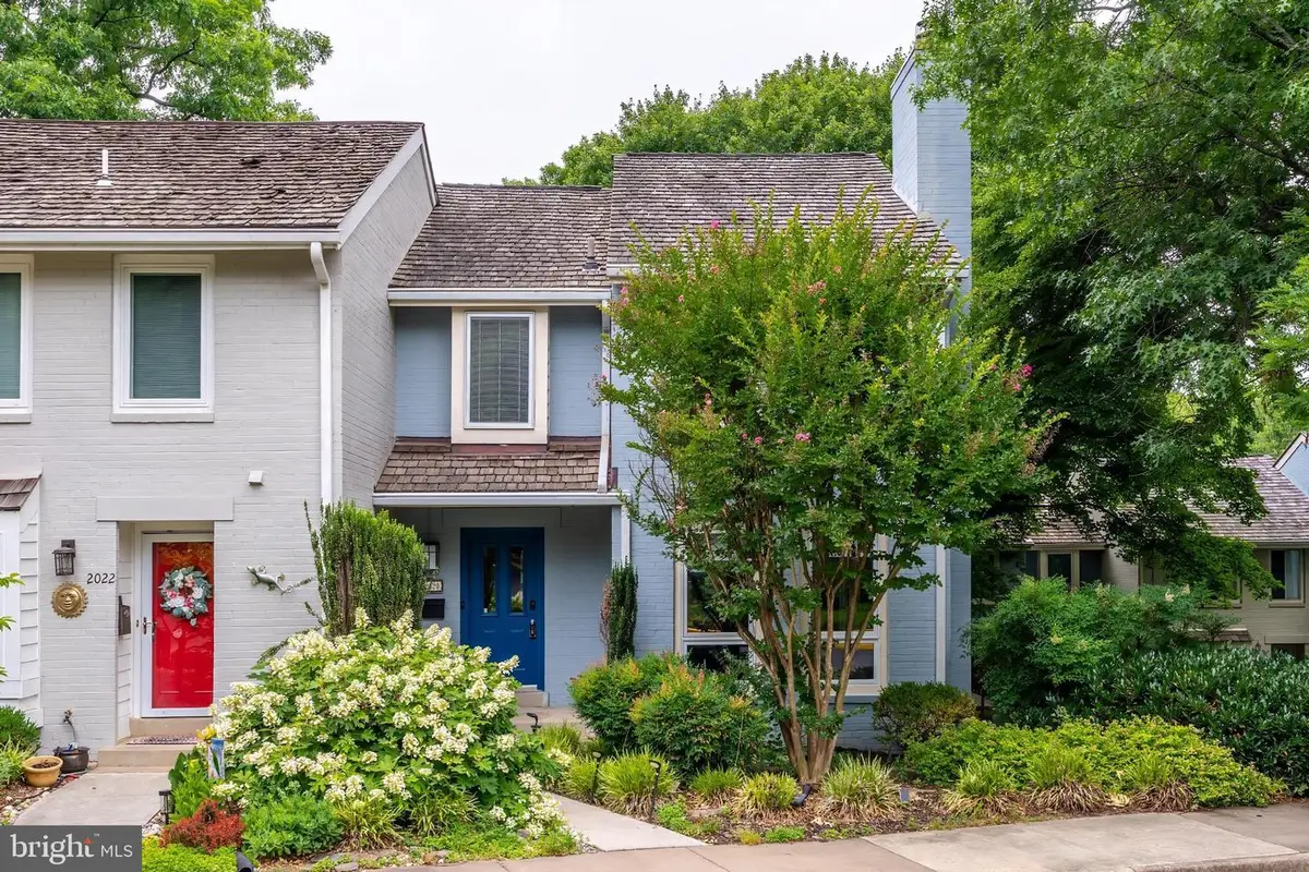 2020 Chadds Ford Dr, Reston, VA 20191 - #1