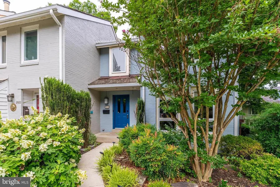 2020 Chadds Ford Dr, Reston, VA 20191 - #2