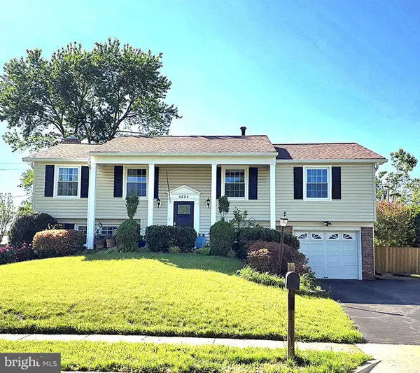 4224 Minstrell Ln, FAIRFAX, VA 22033