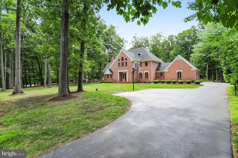 11109 Elmview Pl, Great Falls, VA 22066 - #3