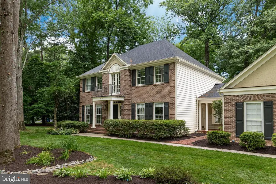9721 S Park Cir, Fairfax Station, VA 22039 - #2