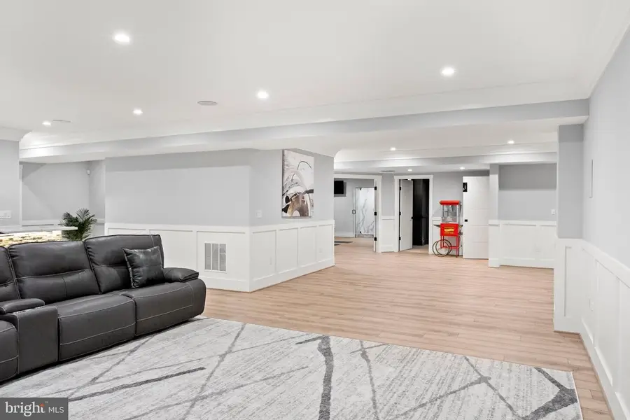 14700 Cranoke St, Centreville, VA 20120 - #3