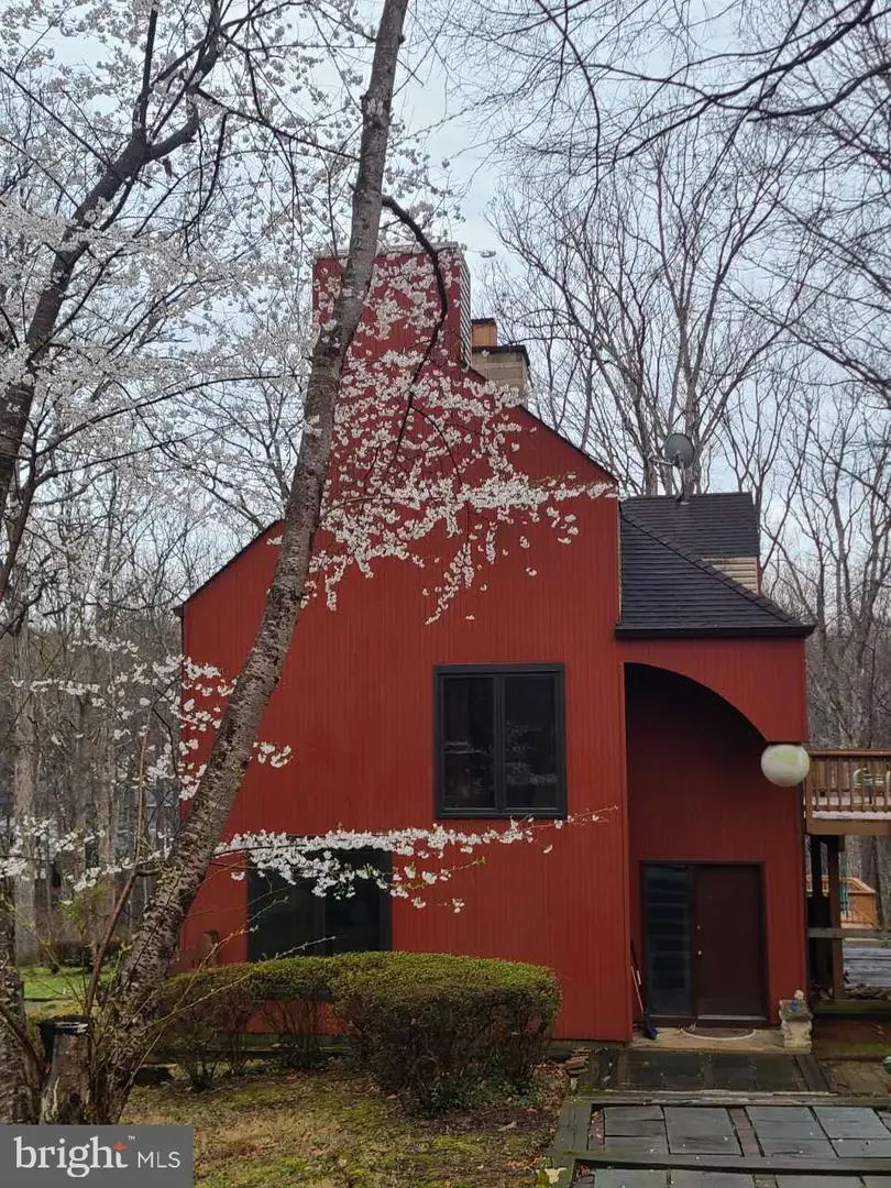10817 Cross School Rd, Reston, VA 20191 - #3
