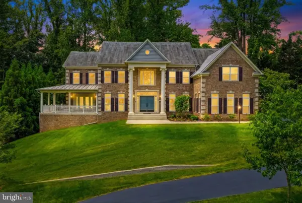7821 Old Falls Rd, MCLEAN, VA 22102