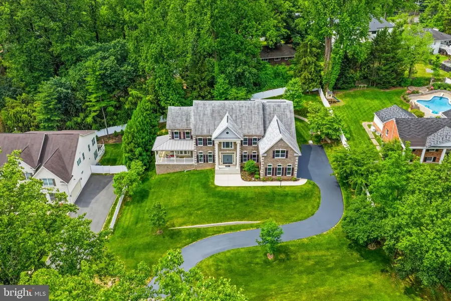 7821 Old Falls Rd, McLean, VA 22102 - #2