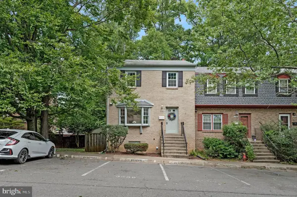 9599 Blake Park Ct, FAIRFAX, VA 22031