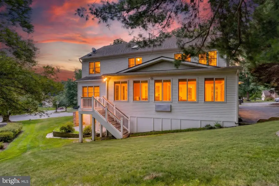 9622 Maury Rd, Fairfax, VA 22032 - #2
