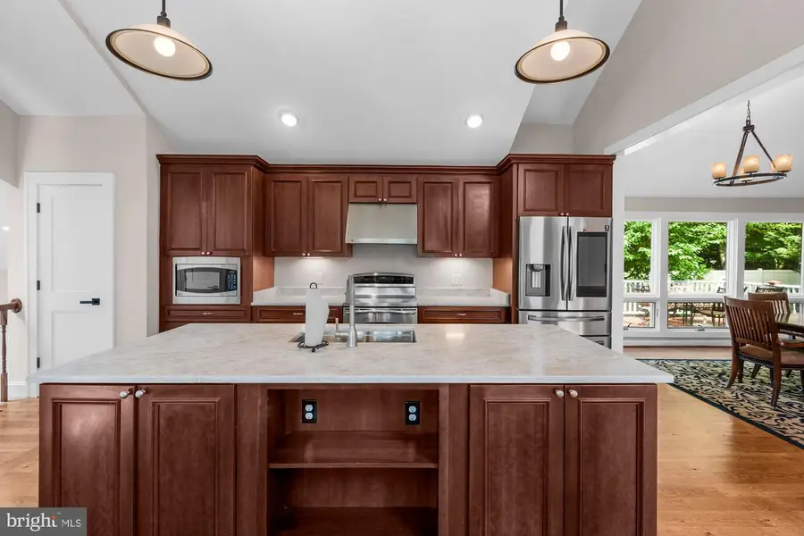 1316 Alps Dr, McLean, VA 22102 - #3