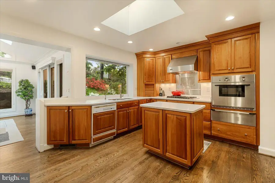 6225 Kellogg Dr, McLean, VA 22101 - #3