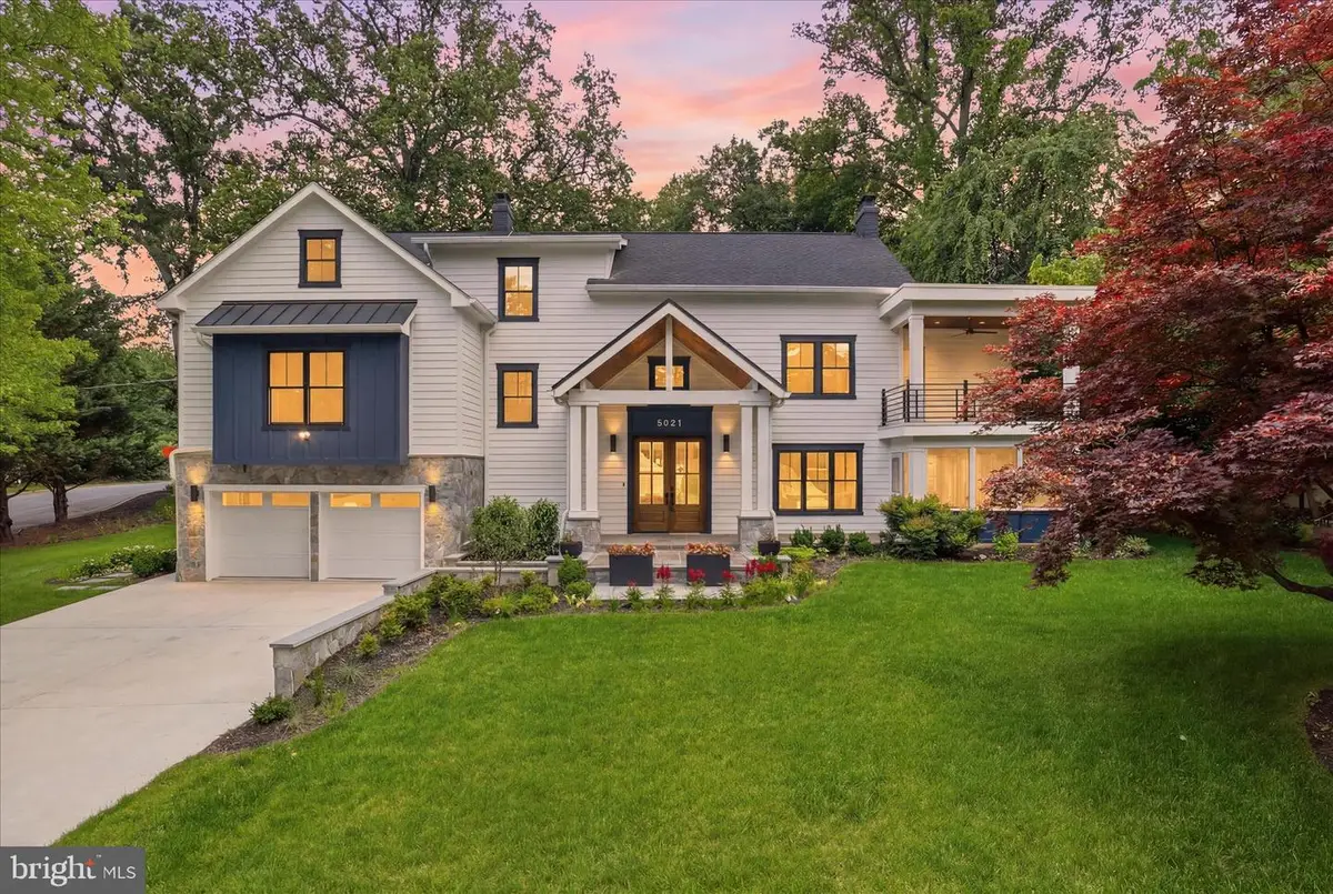 5921 Chesterbrook Rd, McLean, VA 22101 - #1