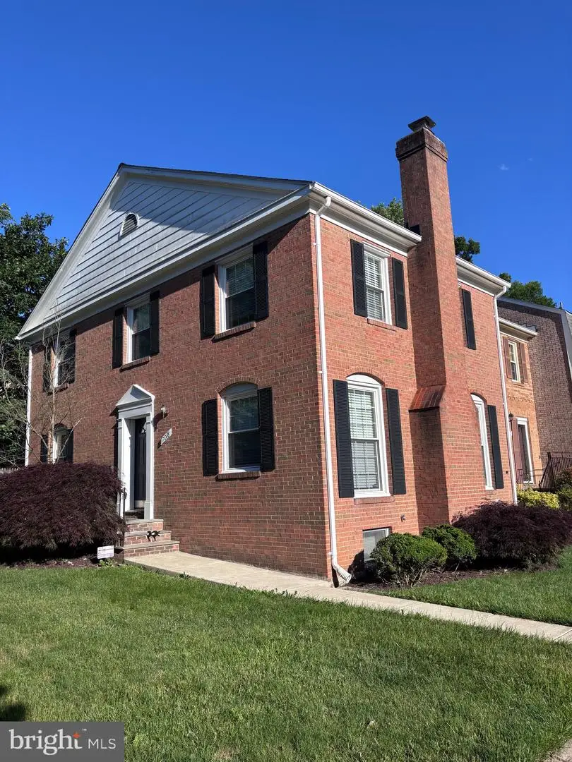 7018 Bradwood Ct, Springfield, VA 22151 - #1