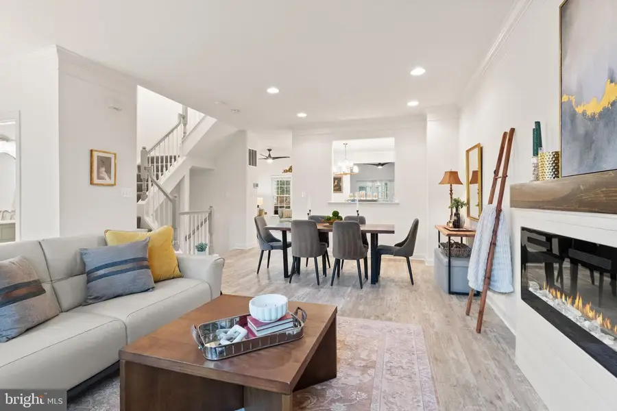 4290 Park Green Ct, Fairfax, VA 22030 - #3