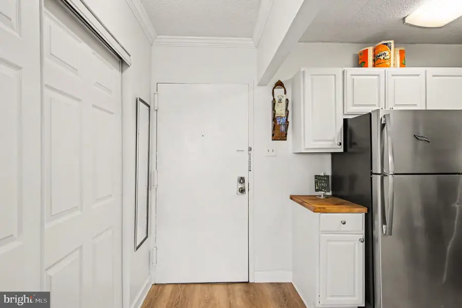 2059 Huntington Ave #1000, Alexandria, VA 22303 - #2