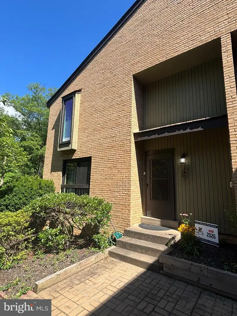 3131 Guysborough Dr, Fairfax, VA 22031 - #3