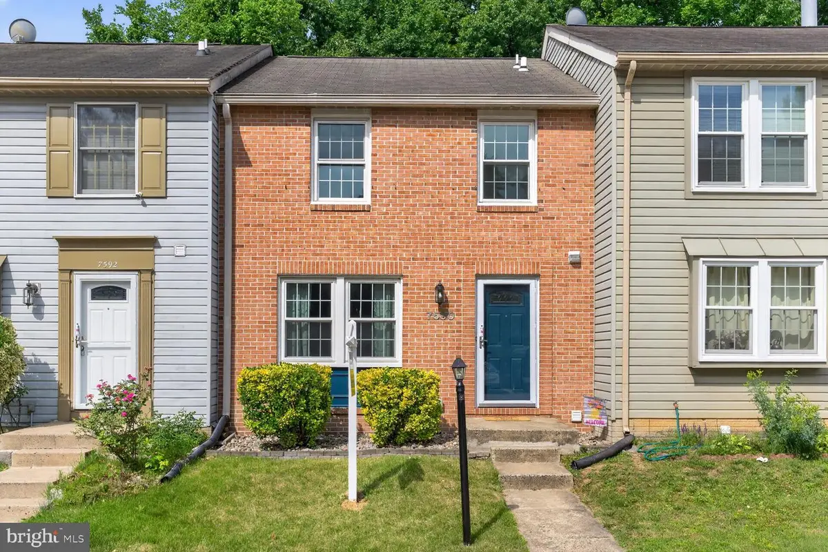 7590 Aspenpark Rd, Lorton, VA 22079 - #1