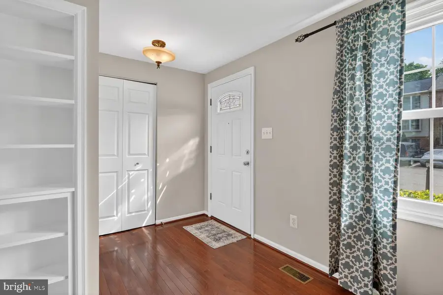 7590 Aspenpark Rd, Lorton, VA 22079 - #3