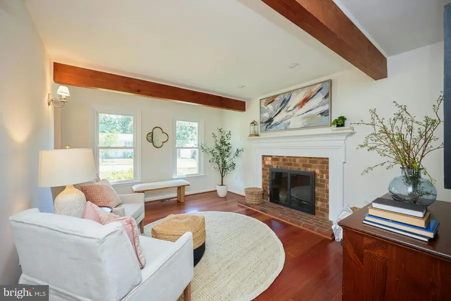 5631 Fort Corloran Dr, Burke, VA 22015 - #3