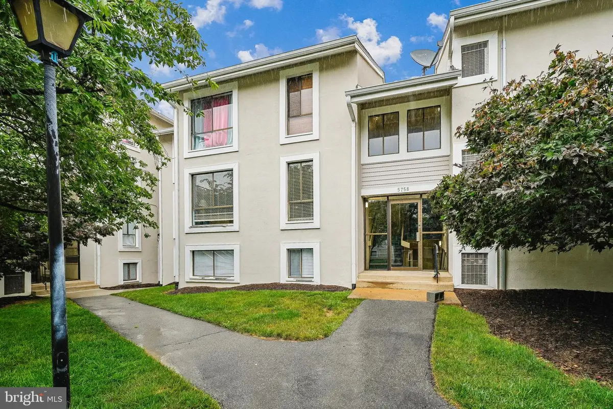 5758 Village Green Dr #d, Alexandria, VA 22309 - #1