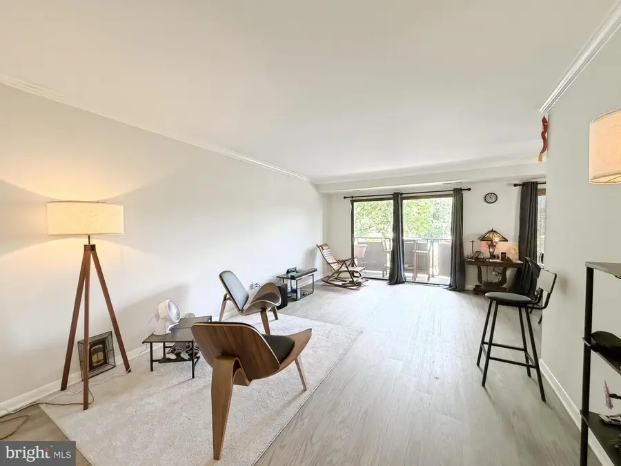 6001 Arlington Blvd #310, Falls Church, VA 22044 - #3