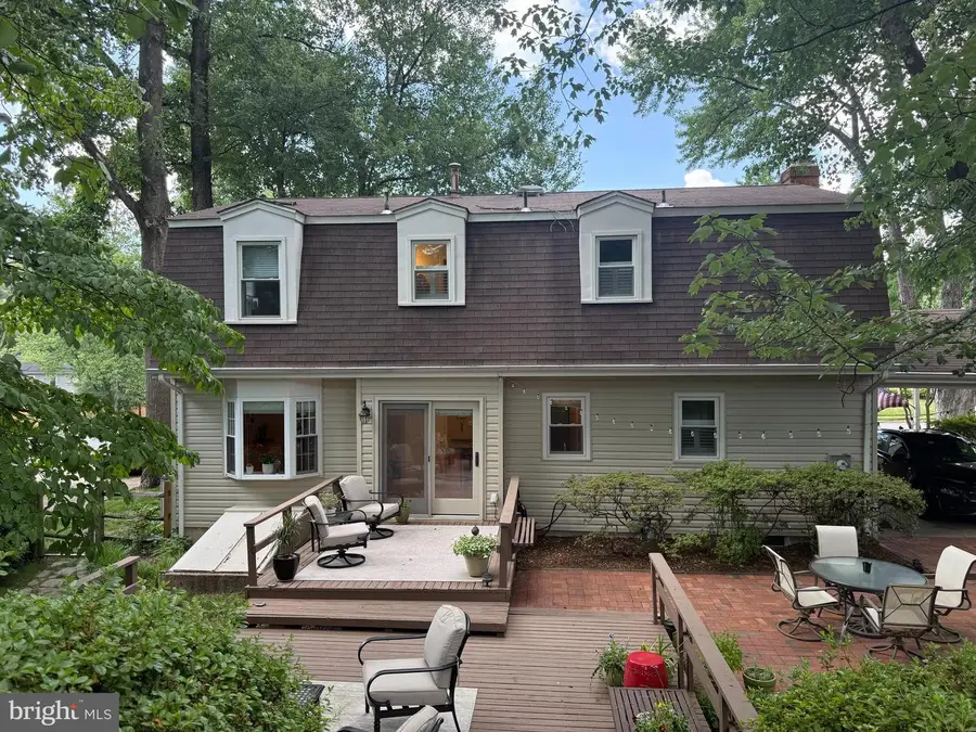 8715 Arley Dr, Springfield, VA 22153 - #3