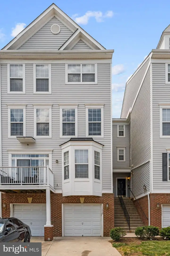 13649 Venturi Ln, Herndon, VA 20171 - #3