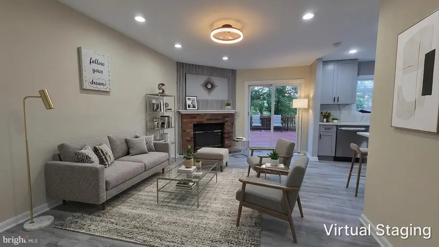 7106 Snug Harbor Ct, Alexandria, VA 22315 - #3