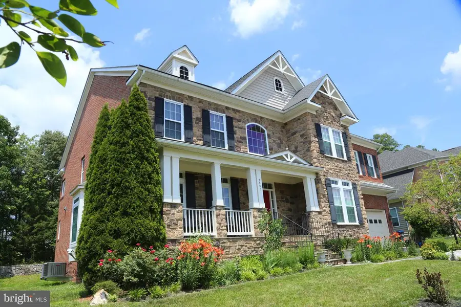 7532 Red Hill Dr, Springfield, VA 22153 - #2