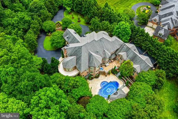 10350 Elizabeth St, GREAT FALLS, VA 22066