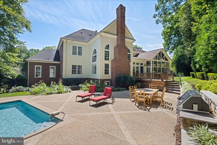 11366 Seneca Knoll Dr, Great Falls, VA 22066 - #2