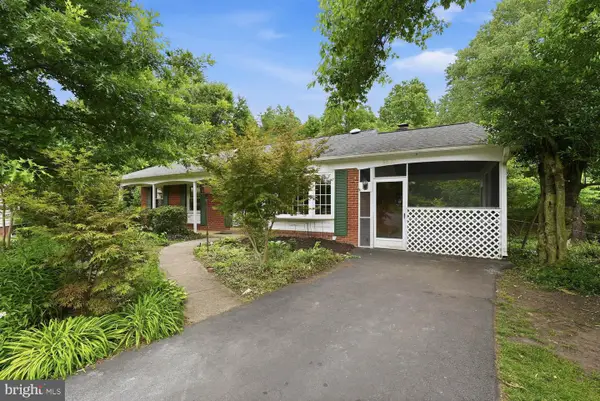 5600 Farmwood Ct, ALEXANDRIA, VA 22315