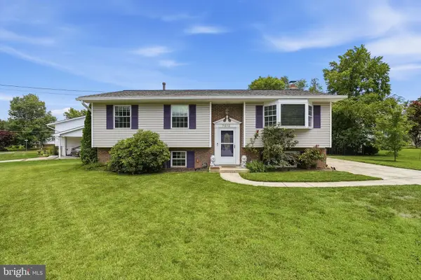 7612 Mahoney Dr, LORTON, VA 22079