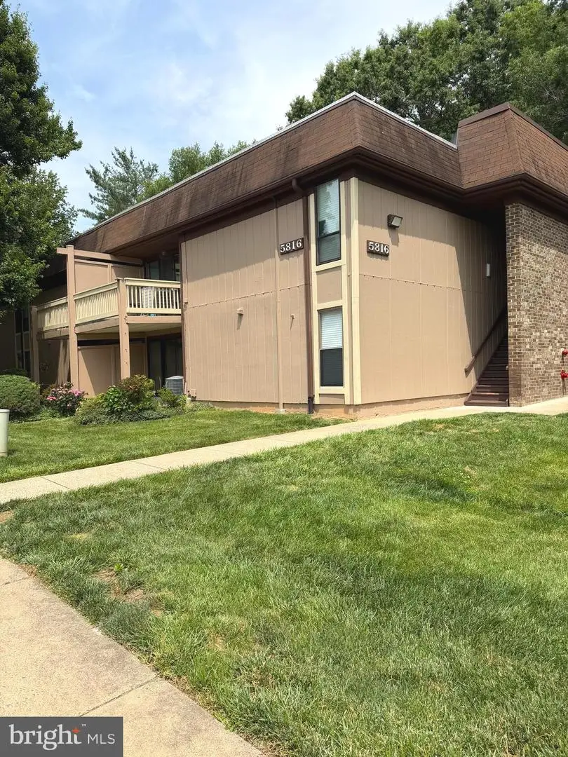 5816-p Royal Ridge Dr, Springfield, VA 22152 - #1