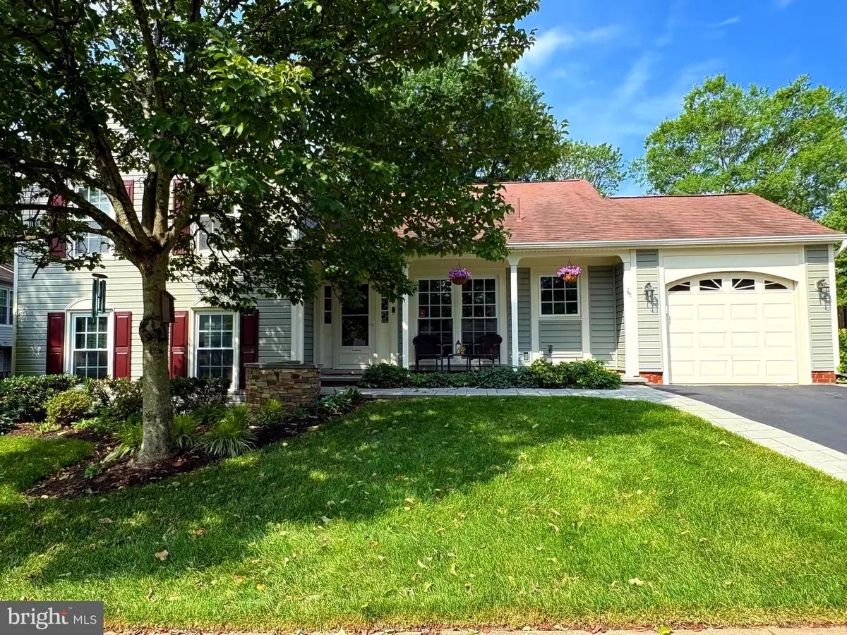 13385 Point Rider Ln, Herndon, VA 20171 - #1