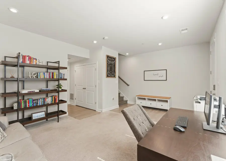 2841 Hokie Ln, Alexandria, VA 22306 - #3