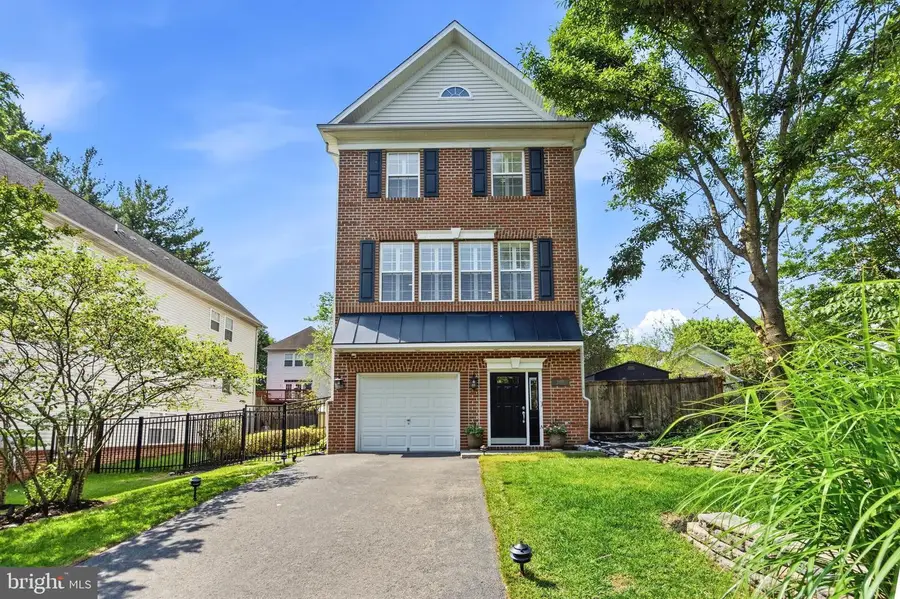 6453 Fourth St, Alexandria, VA 22312 - #2