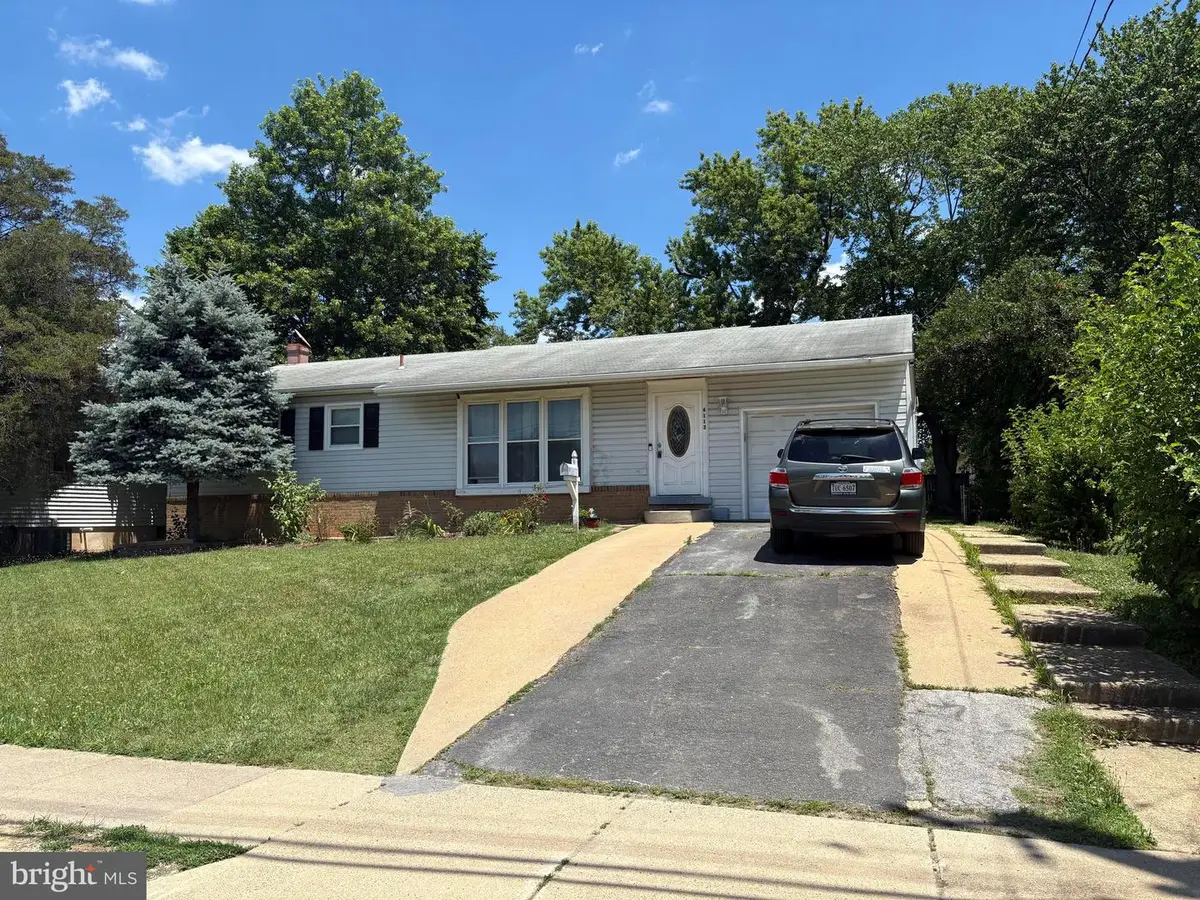6113 Pioneer Dr, Springfield, VA 22150 - #1
