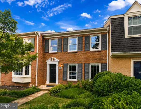 8221 Doctor Craik Ct, ALEXANDRIA, VA 22306