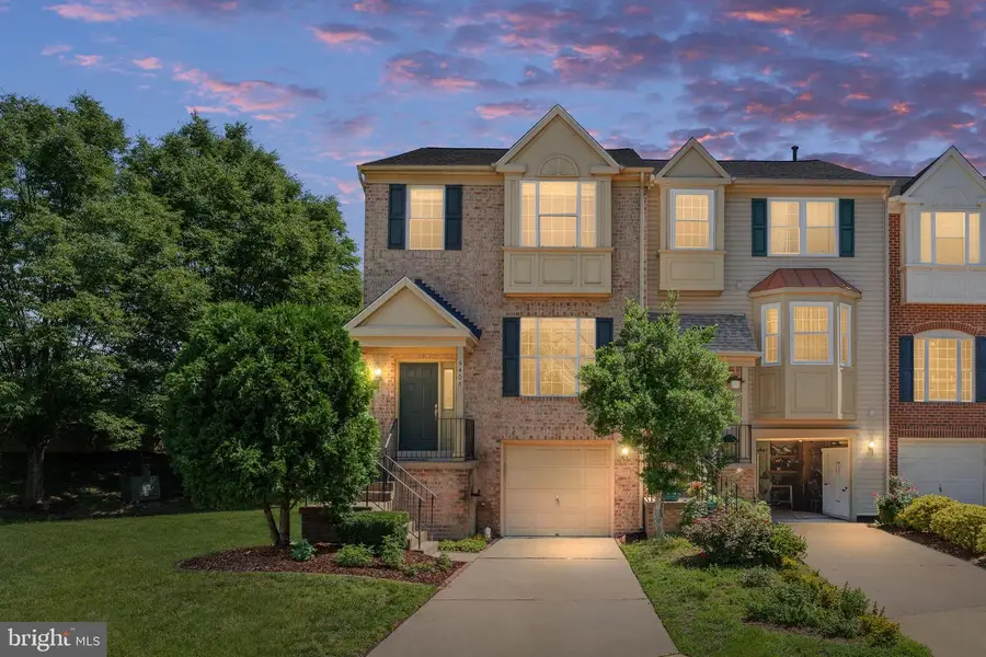 5408 Crystalford Ln, Centreville, VA 20120 - #2