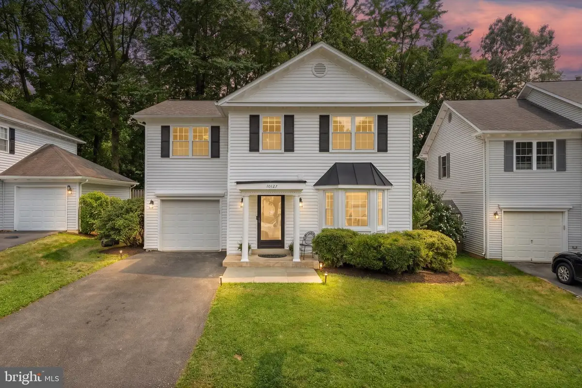 10127 Schoolhouse Woods Ct, Burke, VA 22015 - #1