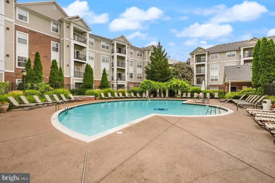 12901 Centre Park Cir #318, Herndon, VA 20171 - #2