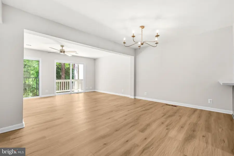 1604 Valencia Way, Reston, VA 20190 - #3