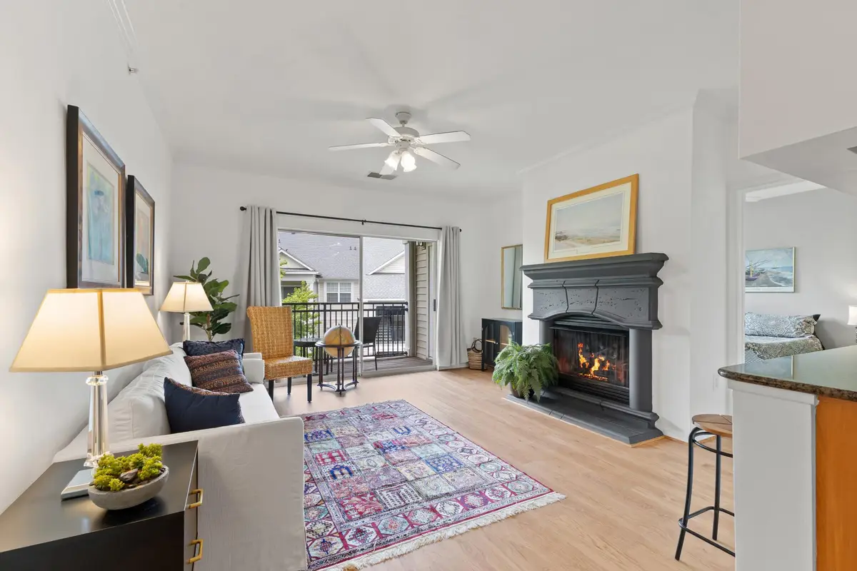 12949 Centre Park Cir #404, Herndon, VA 20171 - #1